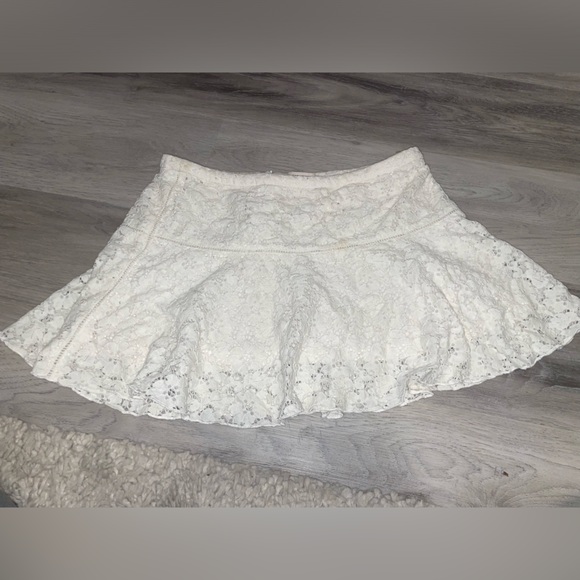 SUNDAY BEST, eyelet skirt Size6 - Picture 3 of 8